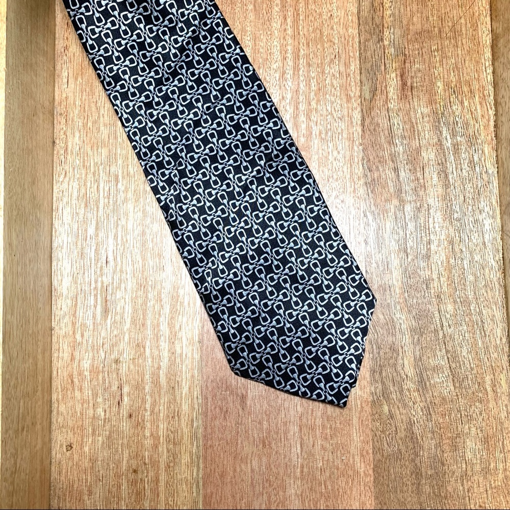 Oleg Cassini 100% Silk Mens Tie